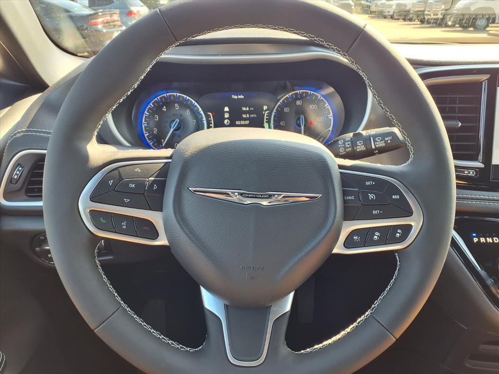 2026 Chrysler Pacifica Select Red at League City CDJR