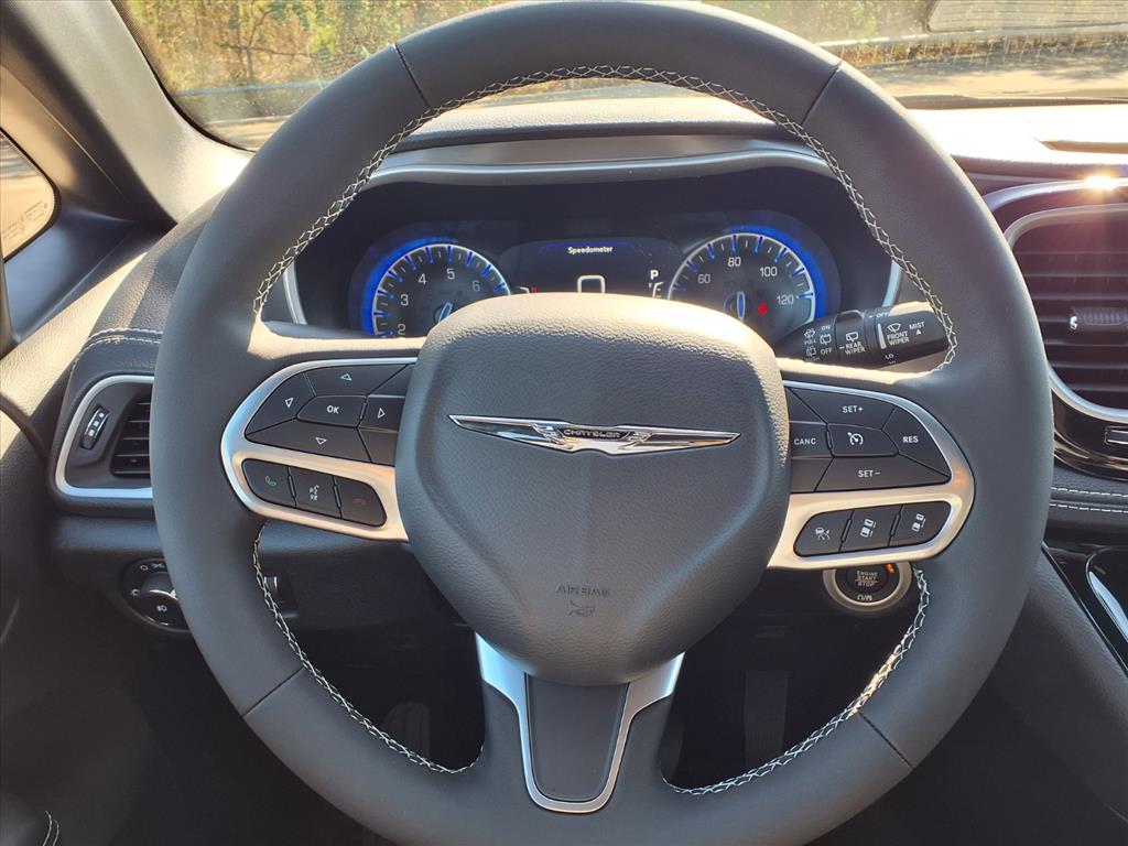 2026 Chrysler Pacifica Select Silver at League City CDJR