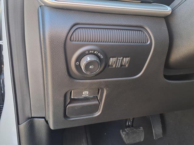 2025 Jeep Wagoneer Base