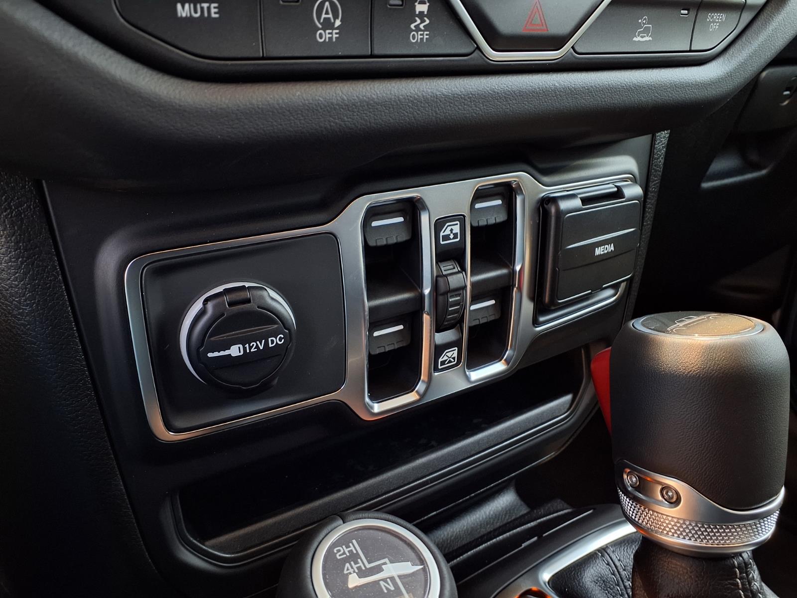 2026 Jeep Gladiator Sport Gray at League City CDJR