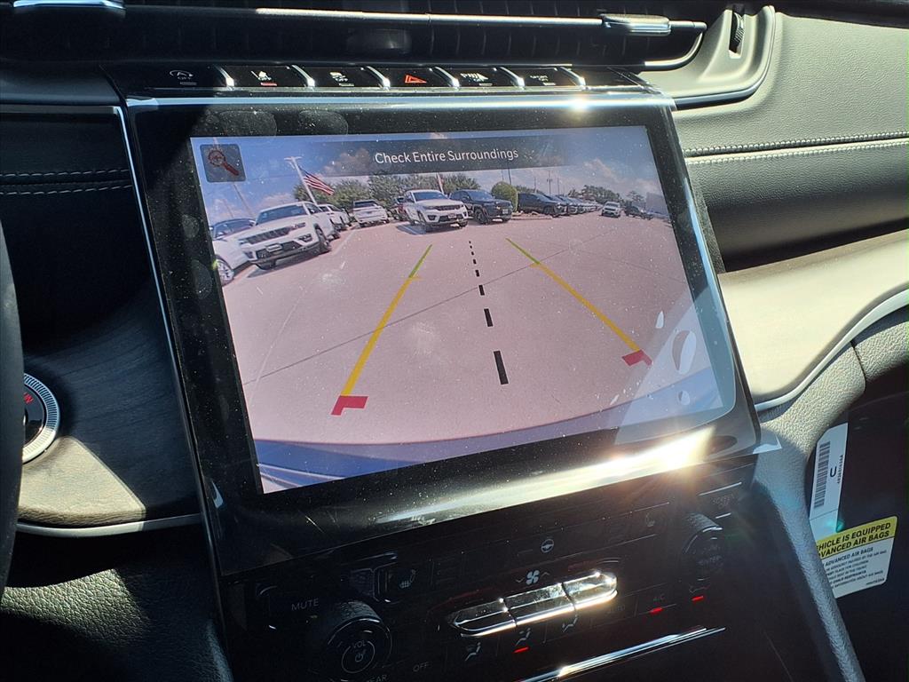 2025 Jeep Grand Cherokee Limited Metallic at League City CDJR