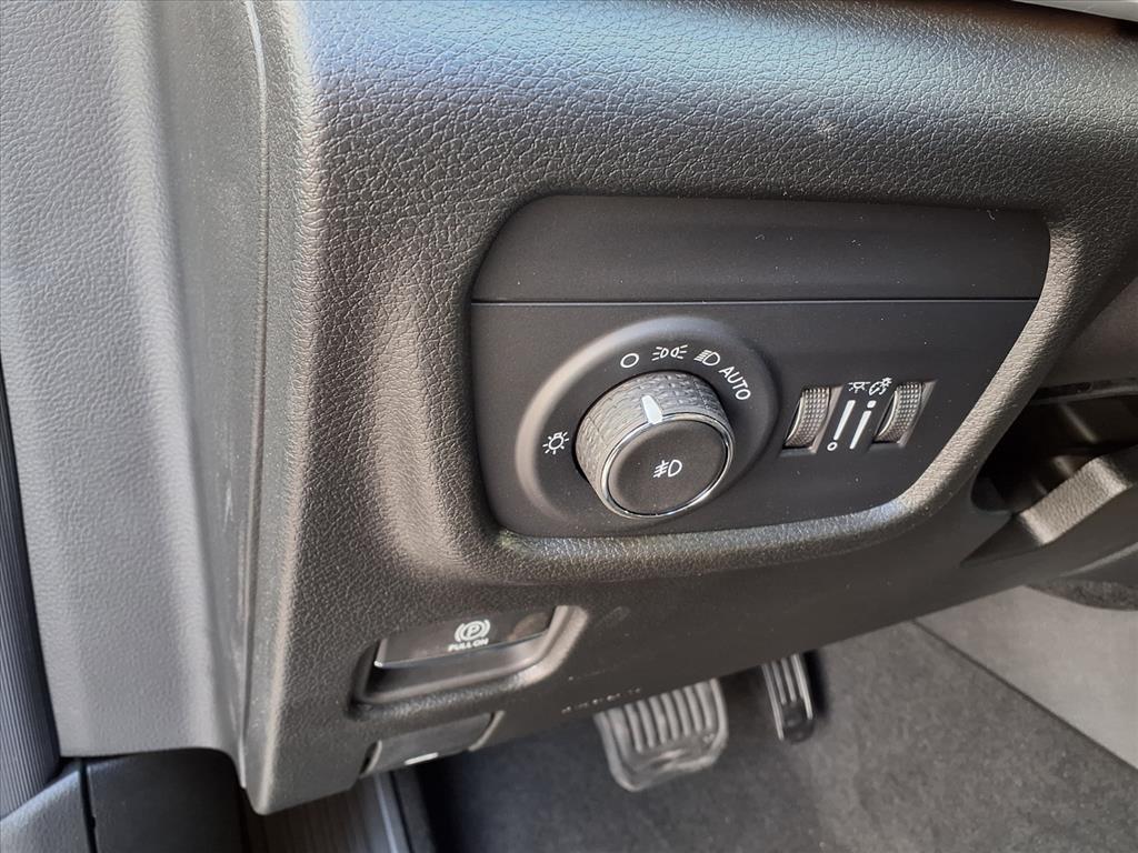 2025 Jeep Grand Cherokee Limited Diamond Black at League City CDJR