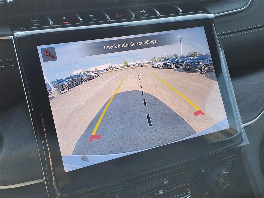 2025 Jeep Grand Cherokee Limited White at League City CDJR