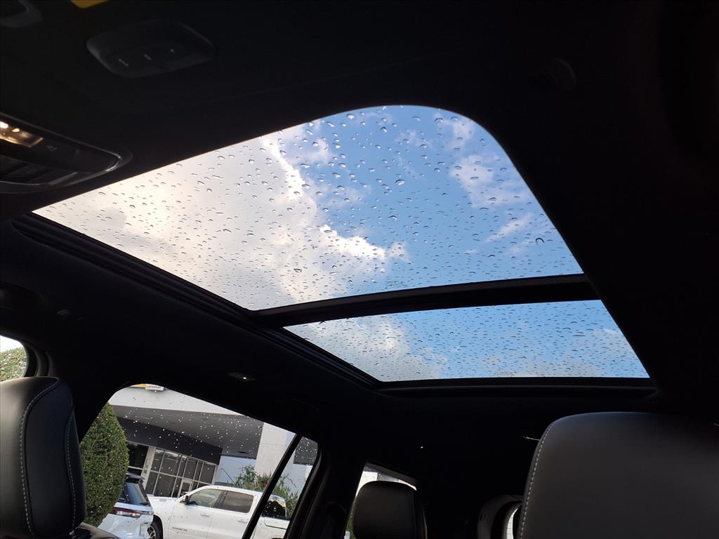 2025 Jeep Grand Cherokee L Limited Metallic at League City CDJR