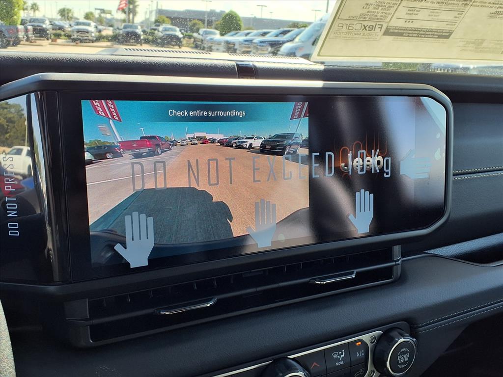 2026 Jeep Gladiator Sport Pj5 41 at League City CDJR