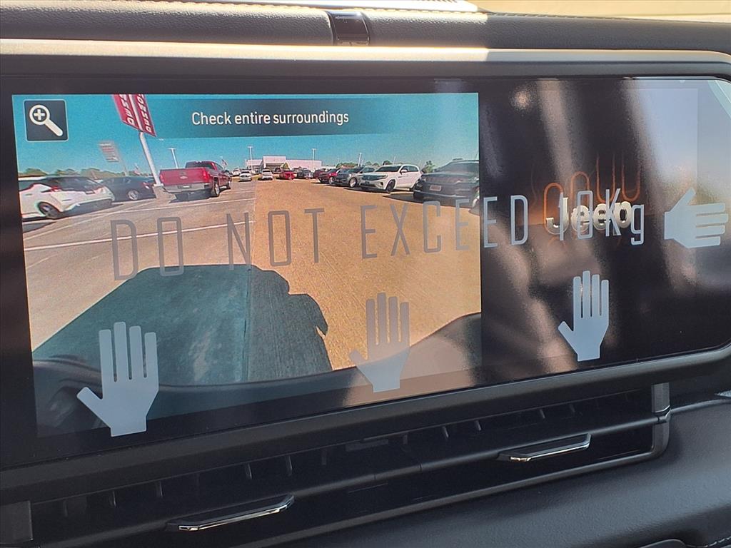 2026 Jeep Gladiator Sport Black Clearcoat at League City CDJR