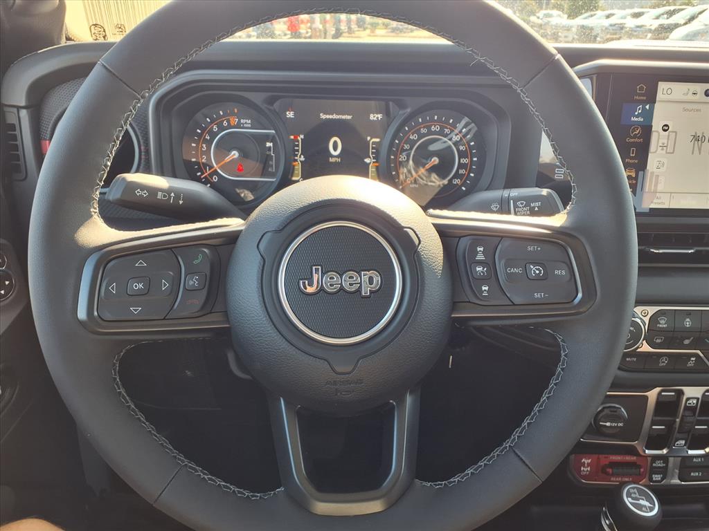 2025 Jeep Gladiator Rubicon Anvil Clearcoat at League City CDJR