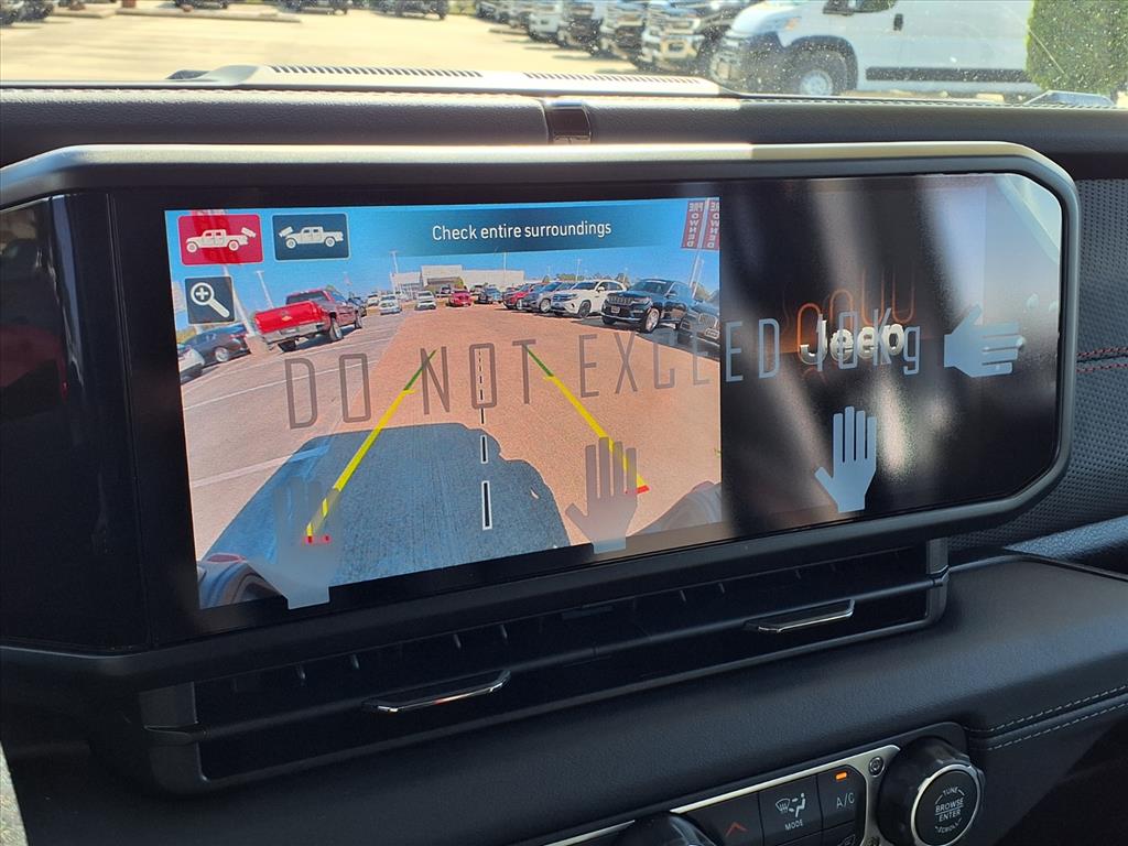 2026 Jeep Gladiator Rubicon Bright White Clearcoat at League City CDJR