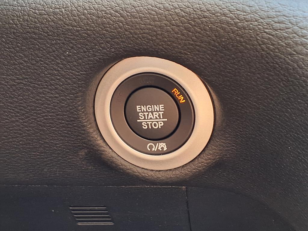 2026 Chrysler Pacifica Select Red at League City CDJR