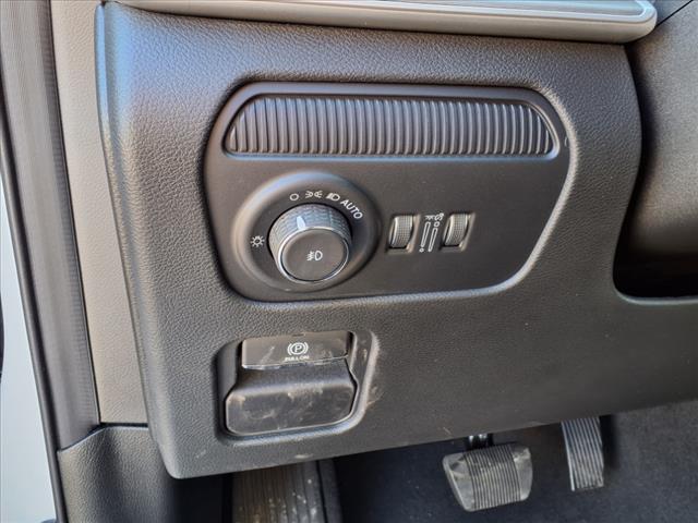 2025 Jeep Wagoneer L Base