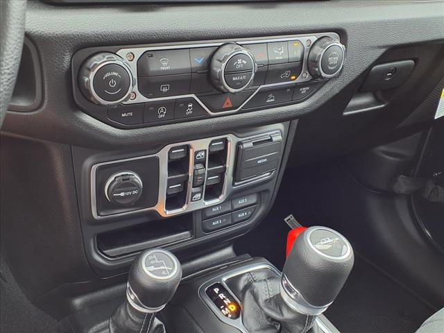2025 Jeep Gladiator Sport