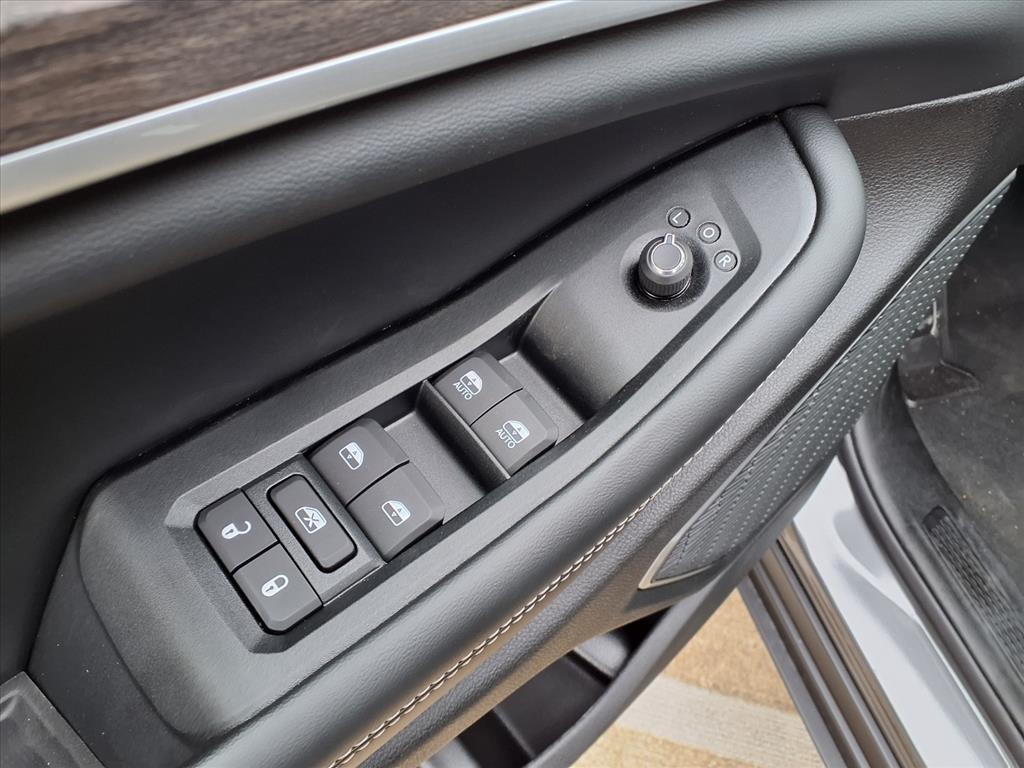 2026 Jeep Grand Cherokee Limited Metallic at League City CDJR