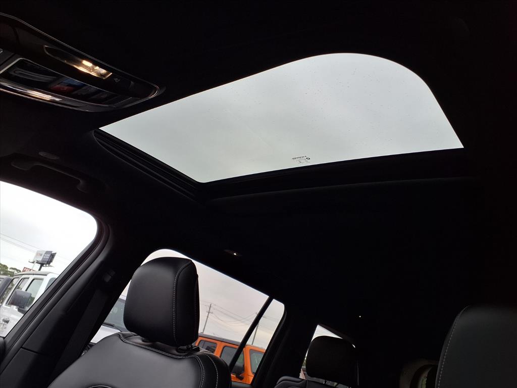 2025 Jeep Grand Cherokee L Altitude X Diamond Black Crystal Pearl Coat at League City CDJR