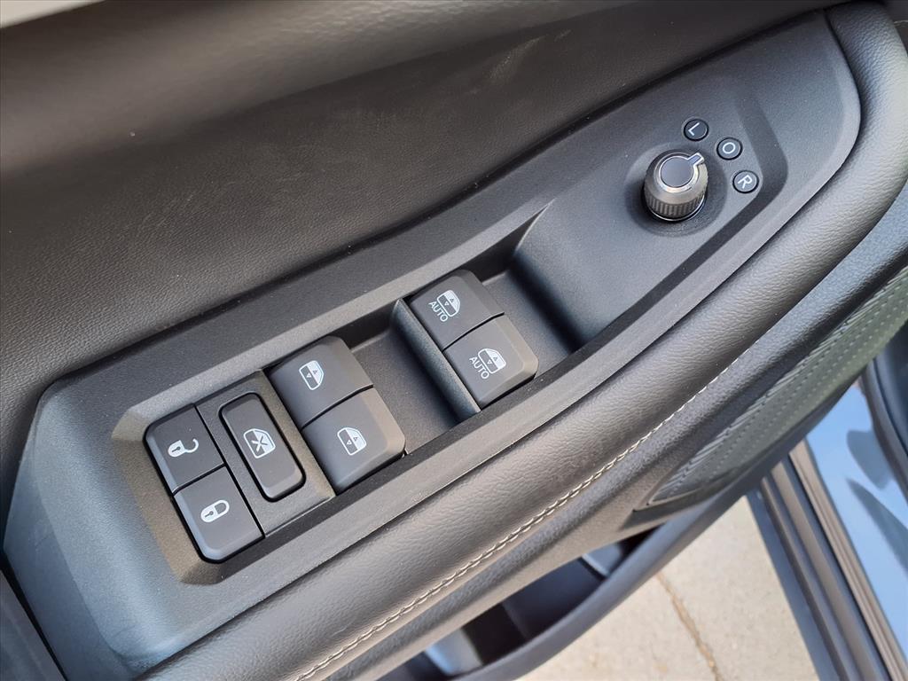 2025 Jeep Grand Cherokee L Limited Metallic at League City CDJR