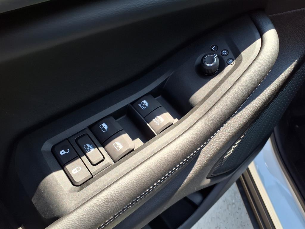 2025 Jeep Grand Cherokee L Laredo Bright White Clearcoat at League City CDJR