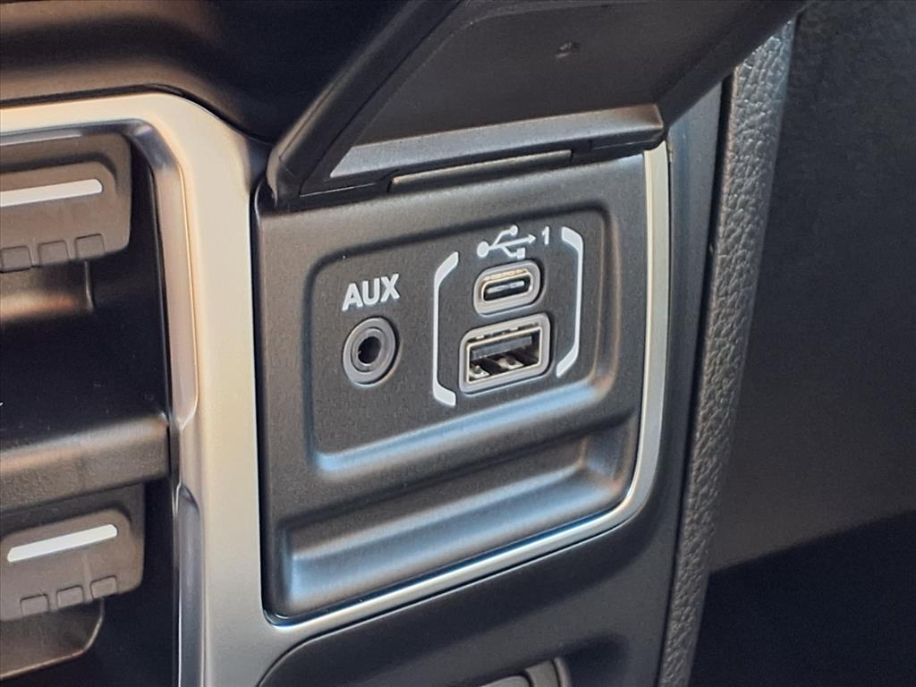 2025 Jeep Gladiator Sport Bright White Clearcoat at League City CDJR