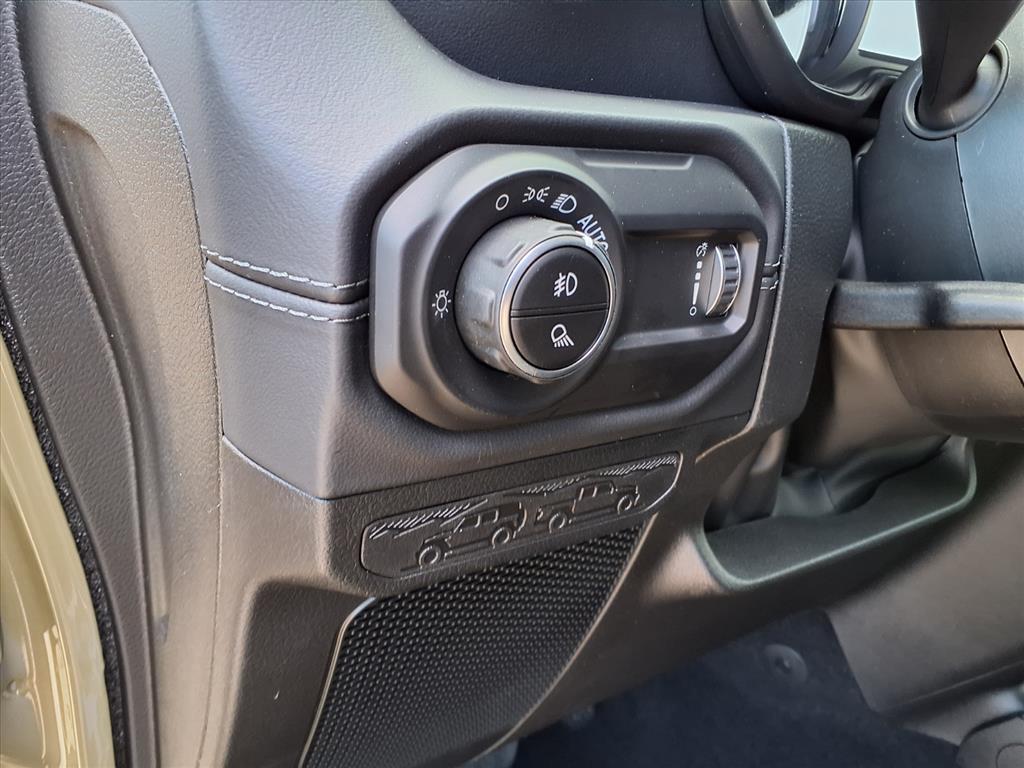 2025 Jeep Gladiator Sport Pj5 41 at League City CDJR