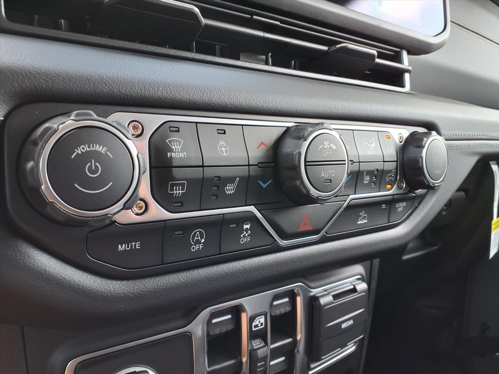 2025 Jeep Gladiator Sport Anvil Clearcoat at League City CDJR