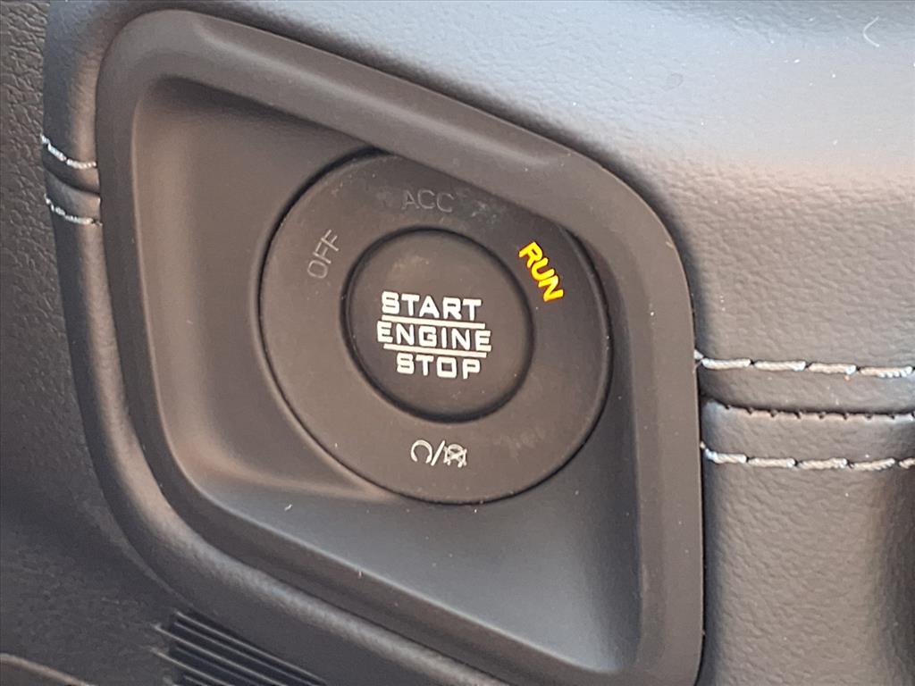 2025 Jeep Gladiator Rubicon Anvil Clearcoat at League City CDJR