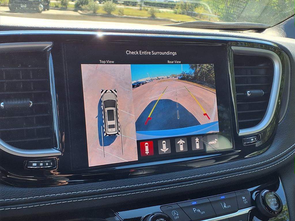 2026 Chrysler Pacifica Select Bright White Clearcoat at League City CDJR