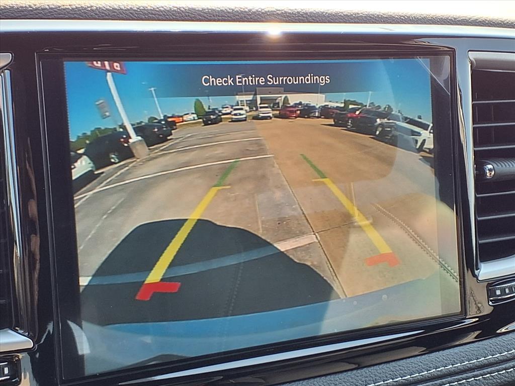 2026 Chrysler Pacifica Select Bright White Clearcoat at League City CDJR