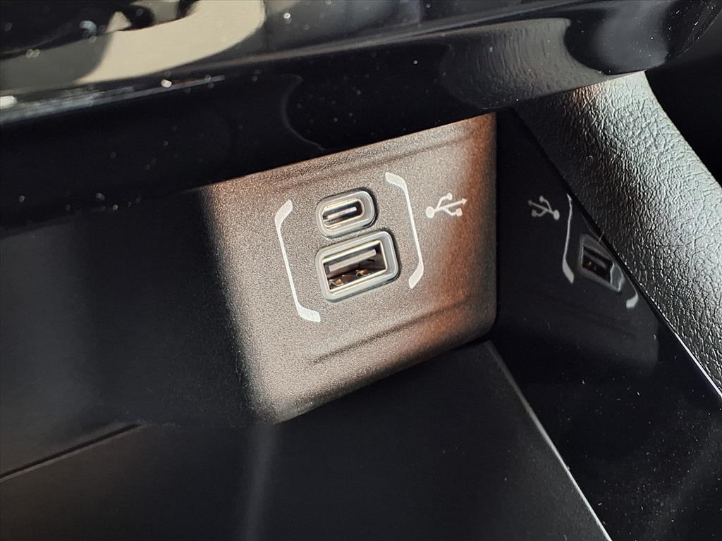 2026 Jeep Compass Latitude Silver at League City CDJR