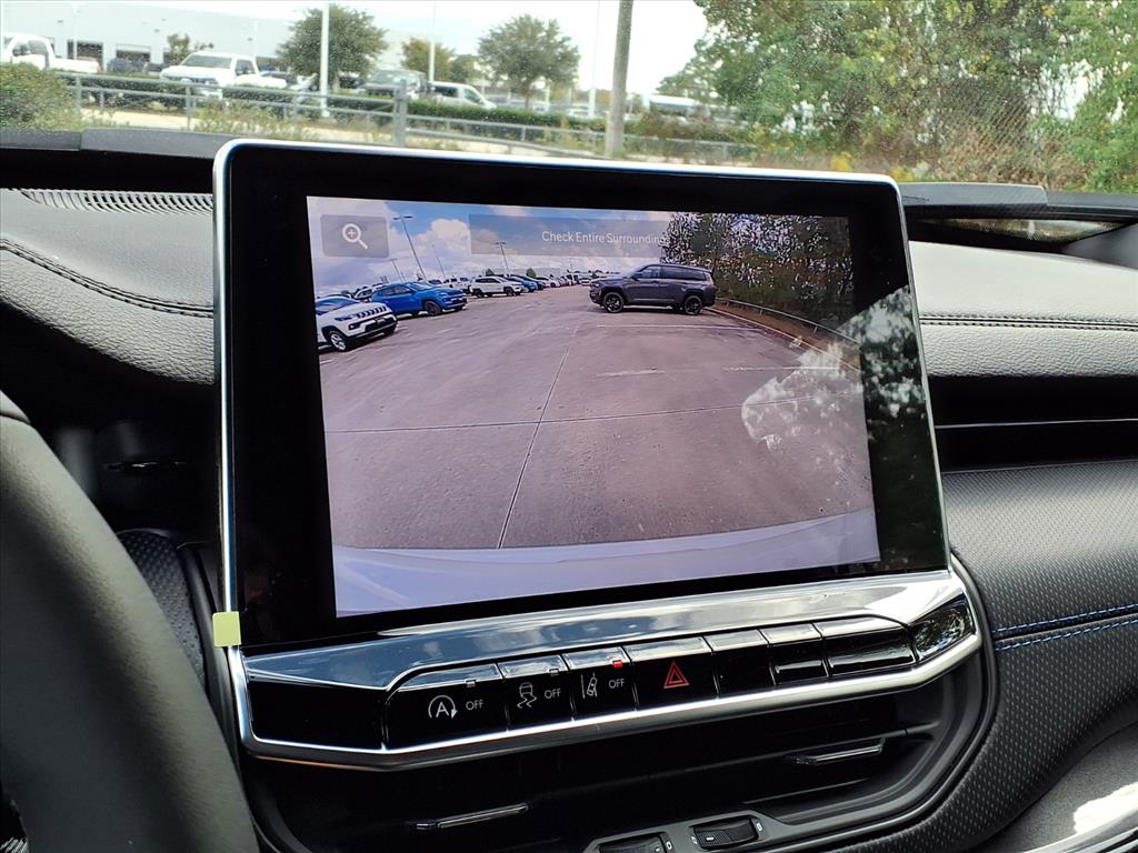 2026 Jeep Compass Latitude Bright White Clearcoat at League City CDJR