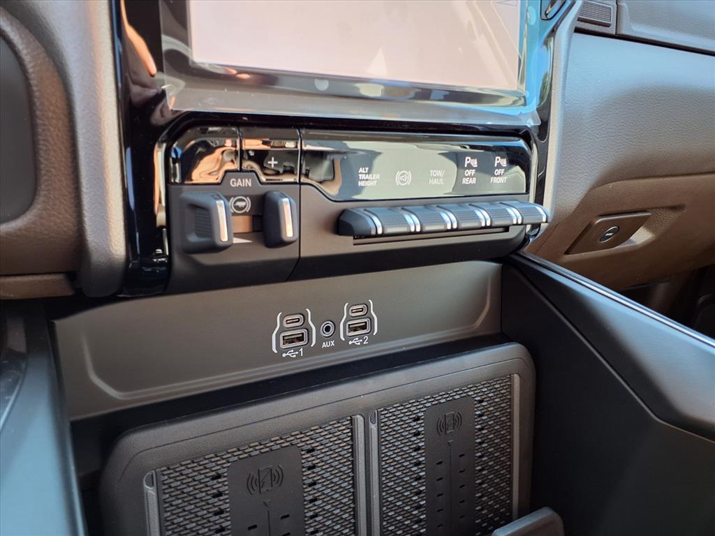 2026 RAM 3500 Laramie Diamond Black at League City CDJR