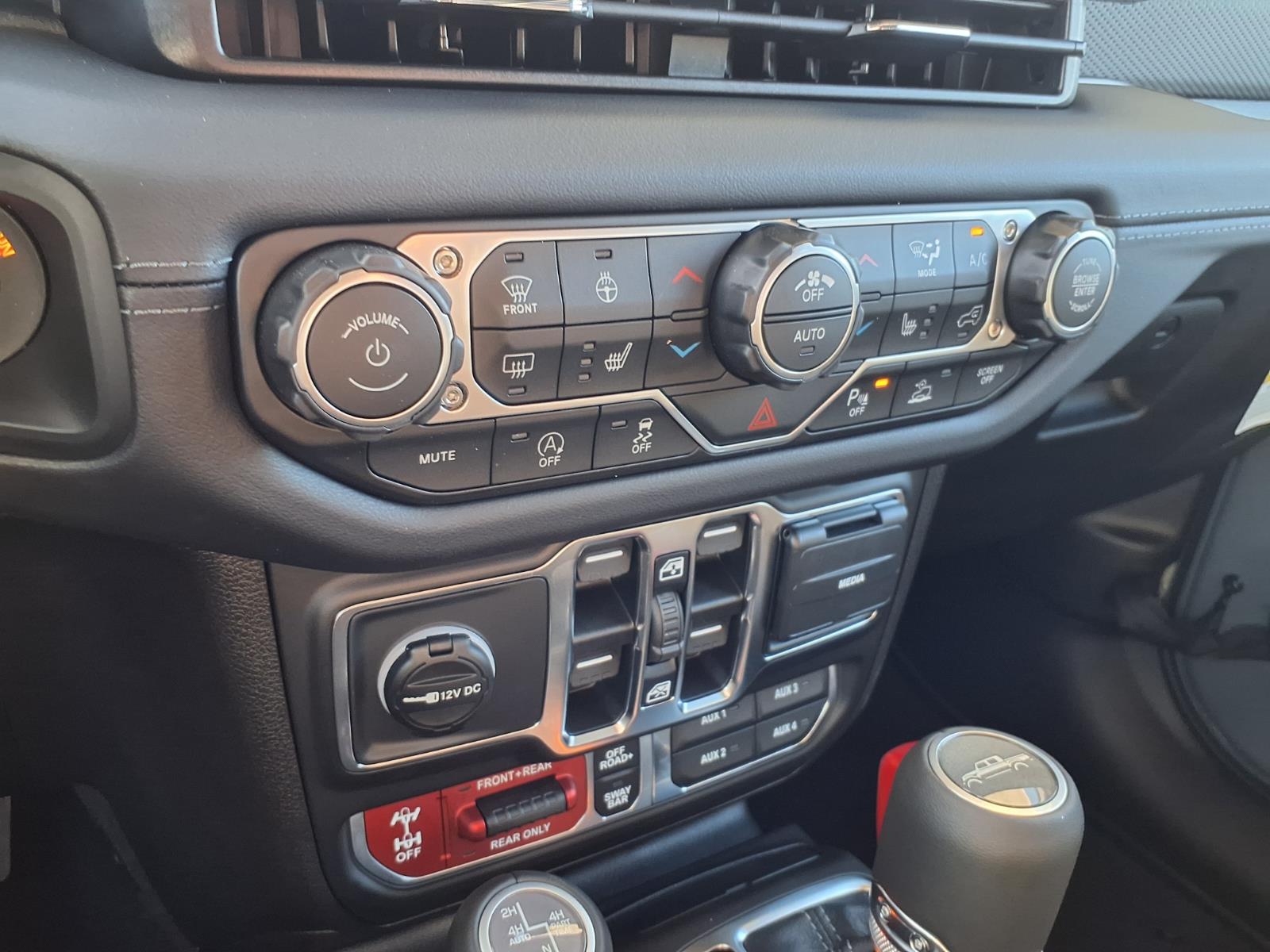 2026 Jeep Gladiator Rubicon Gray at League City CDJR