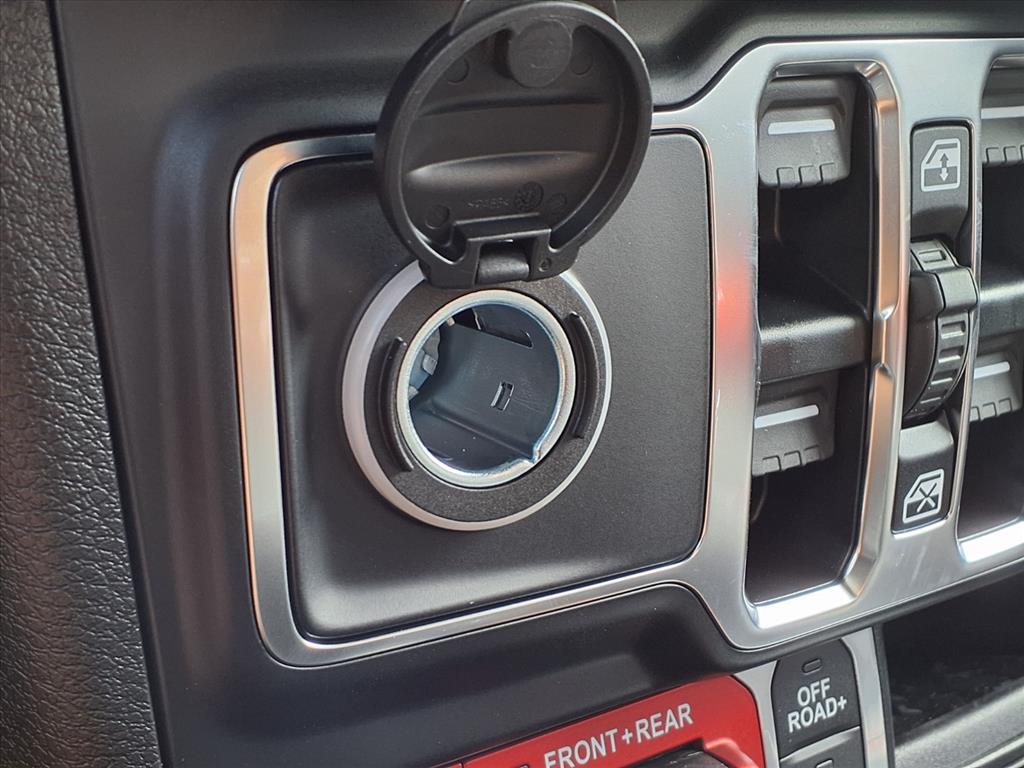 2026 Jeep Wrangler Rubicon Bright White Clearcoat at League City CDJR