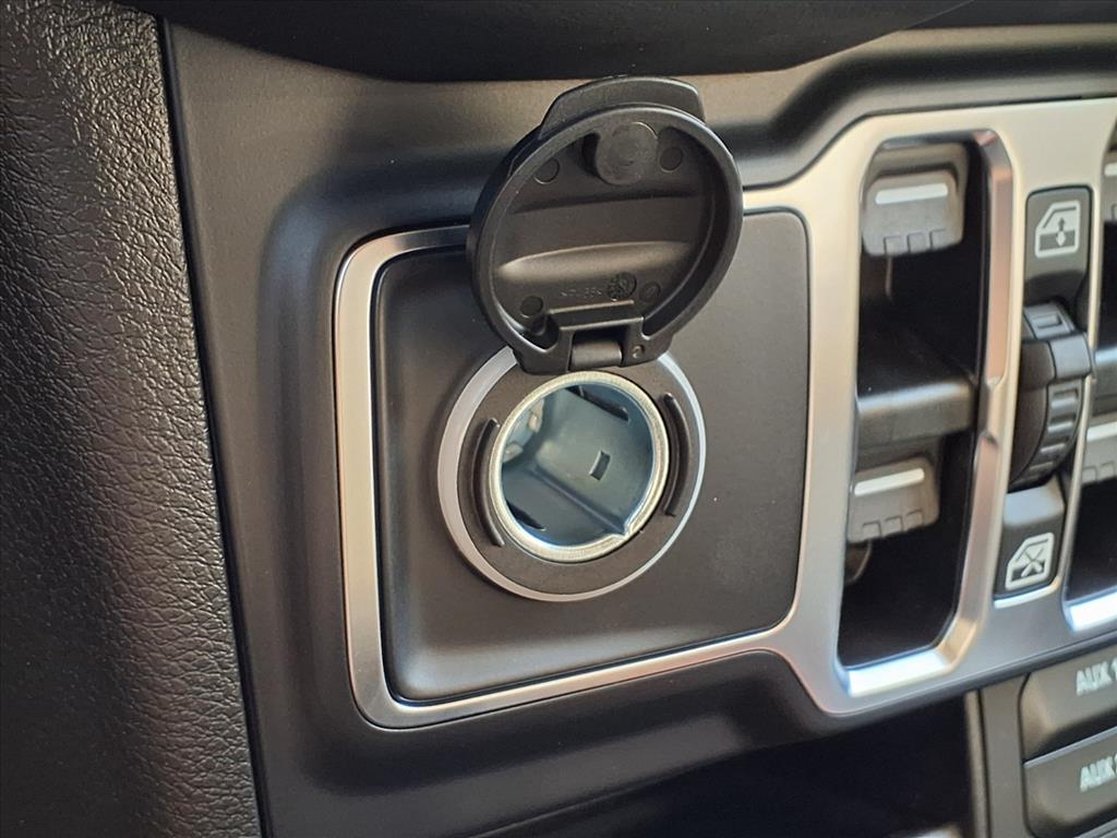 2026 Jeep Gladiator Sport Black Clearcoat at League City CDJR