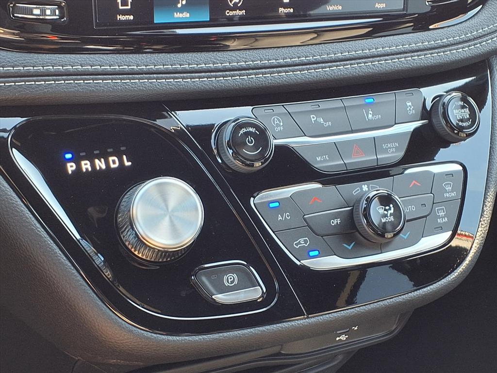 2026 Chrysler Pacifica Select Red at League City CDJR