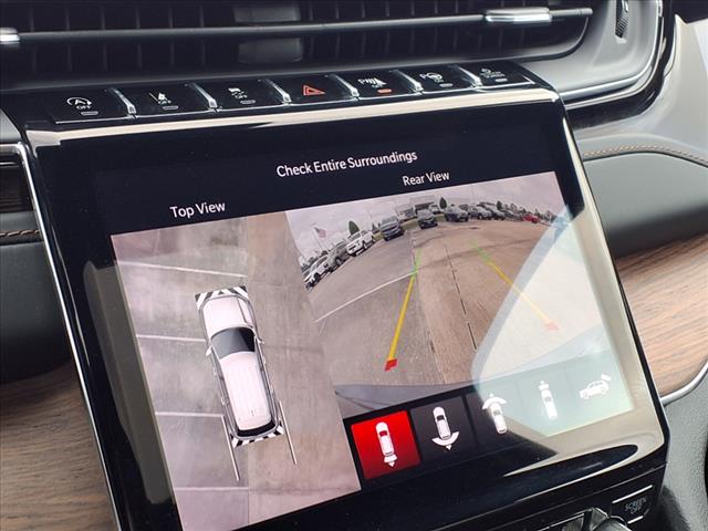 2022 Jeep Grand Cherokee Summit