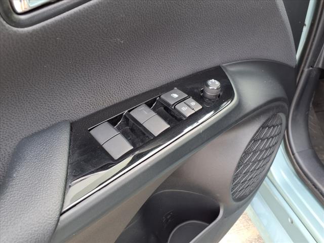 2022 Toyota Prius L