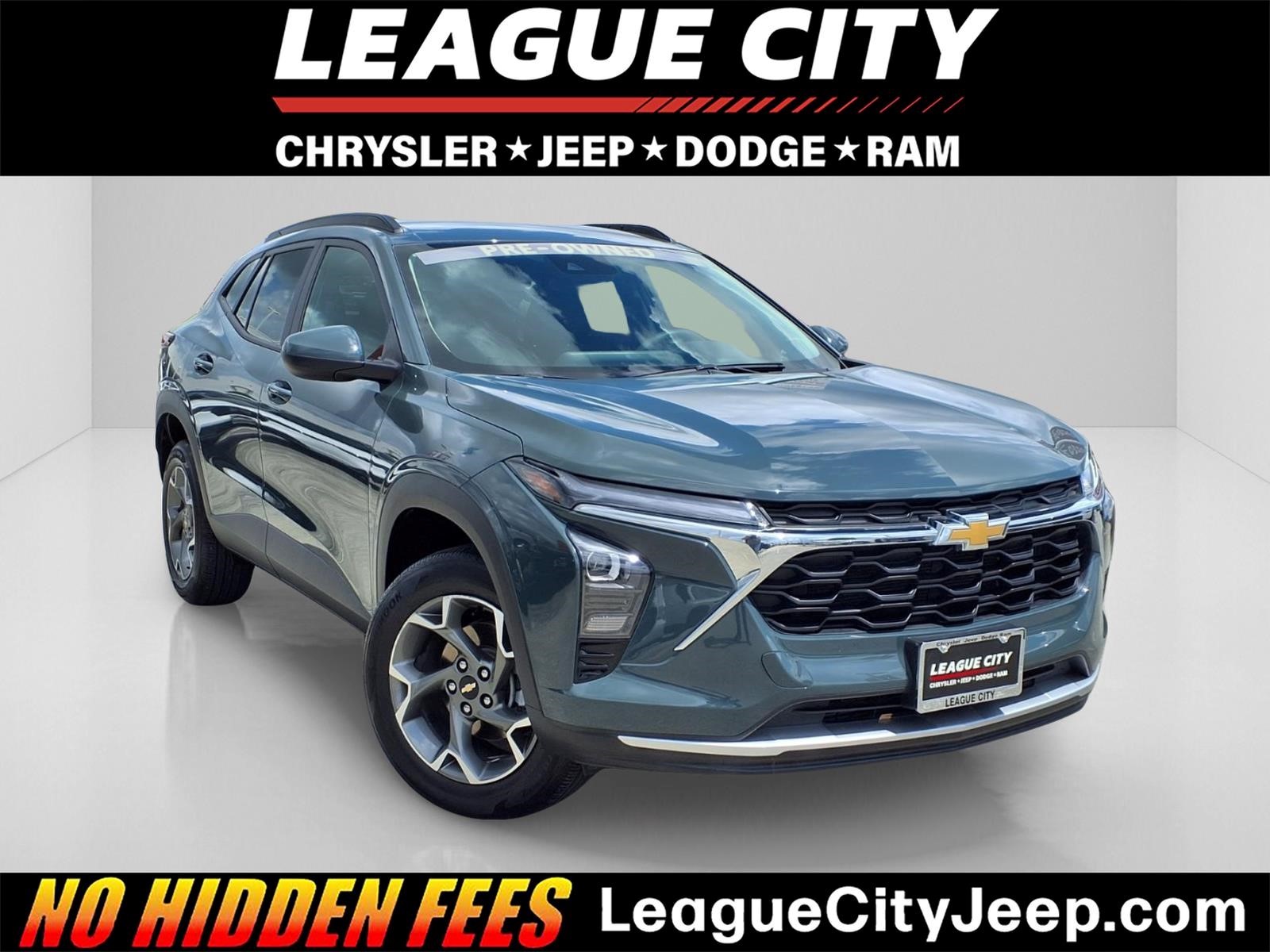 2025 Chevrolet Trax LT - 0