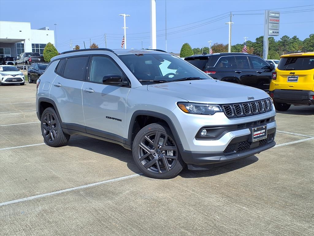 2026 Jeep Compass Latitude Silver at League City CDJR