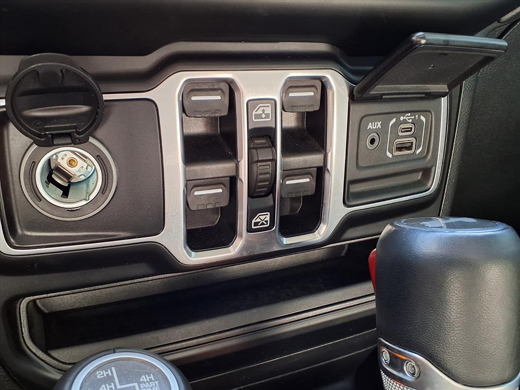 2021 Jeep Wrangler Unlimited Unlimited Sahara Altitude Black Clearcoat at League City CDJR