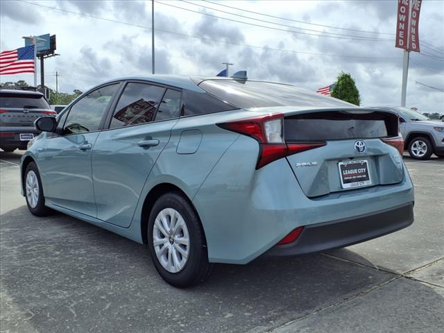2022 Toyota Prius L