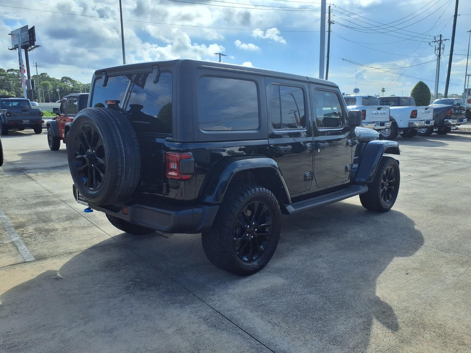 2022 Jeep Wrangler Unlimited Unlimited Sahara 4xe - 1