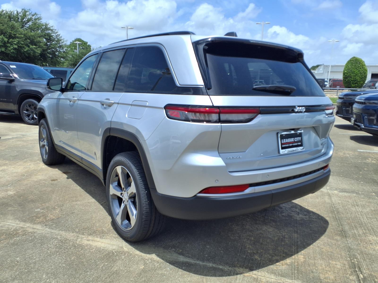 2026 Jeep Grand Cherokee Limited Silver at League City CDJR