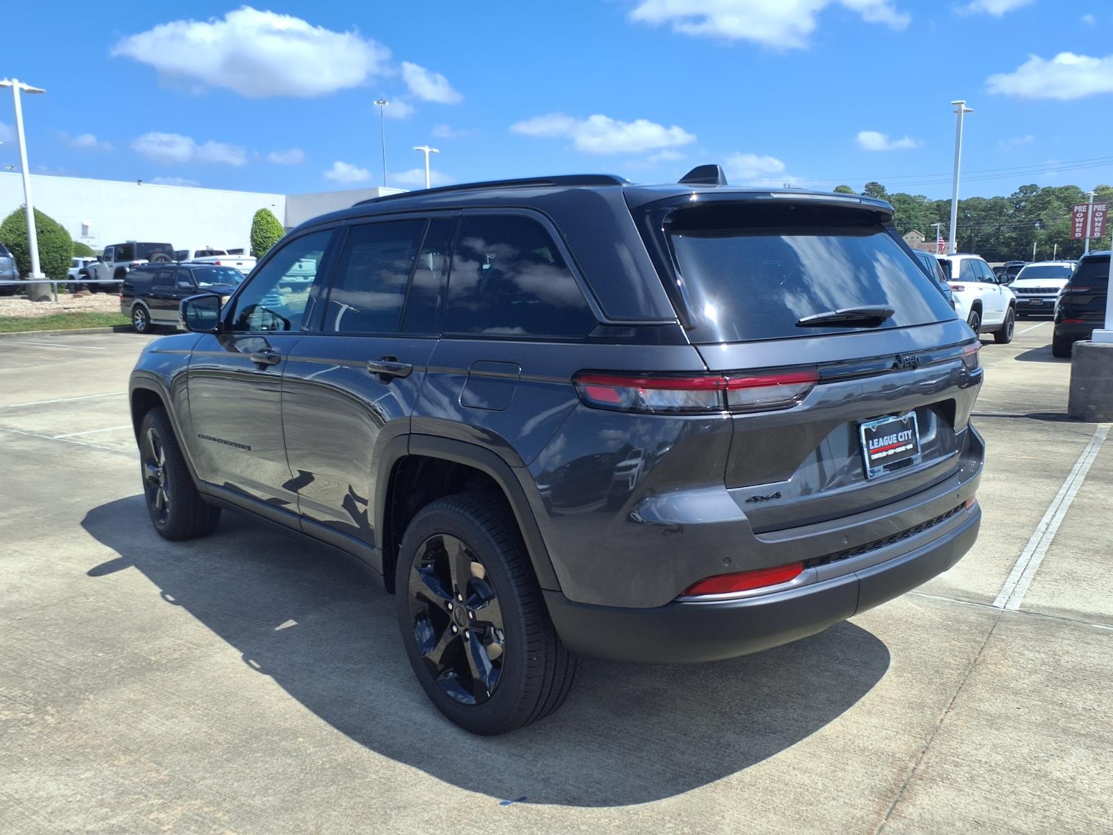2026 Jeep Grand Cherokee Limited Gray at League City CDJR