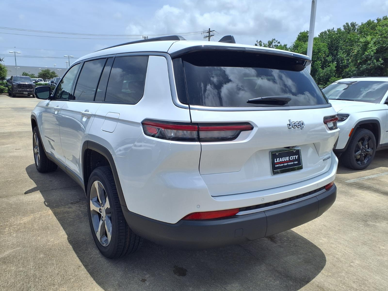 2026 Jeep Grand Cherokee L Limited White at League City CDJR