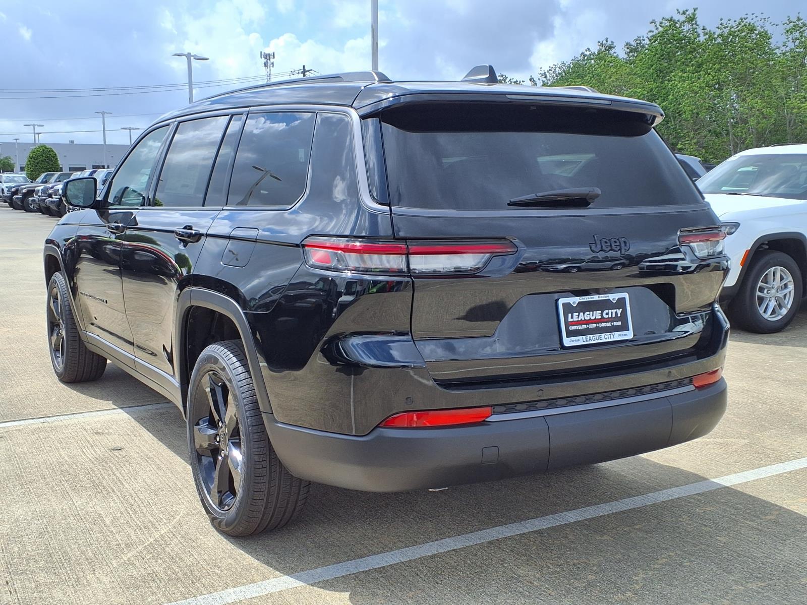 2026 Jeep Grand Cherokee L Limited Diamond Black at League City CDJR