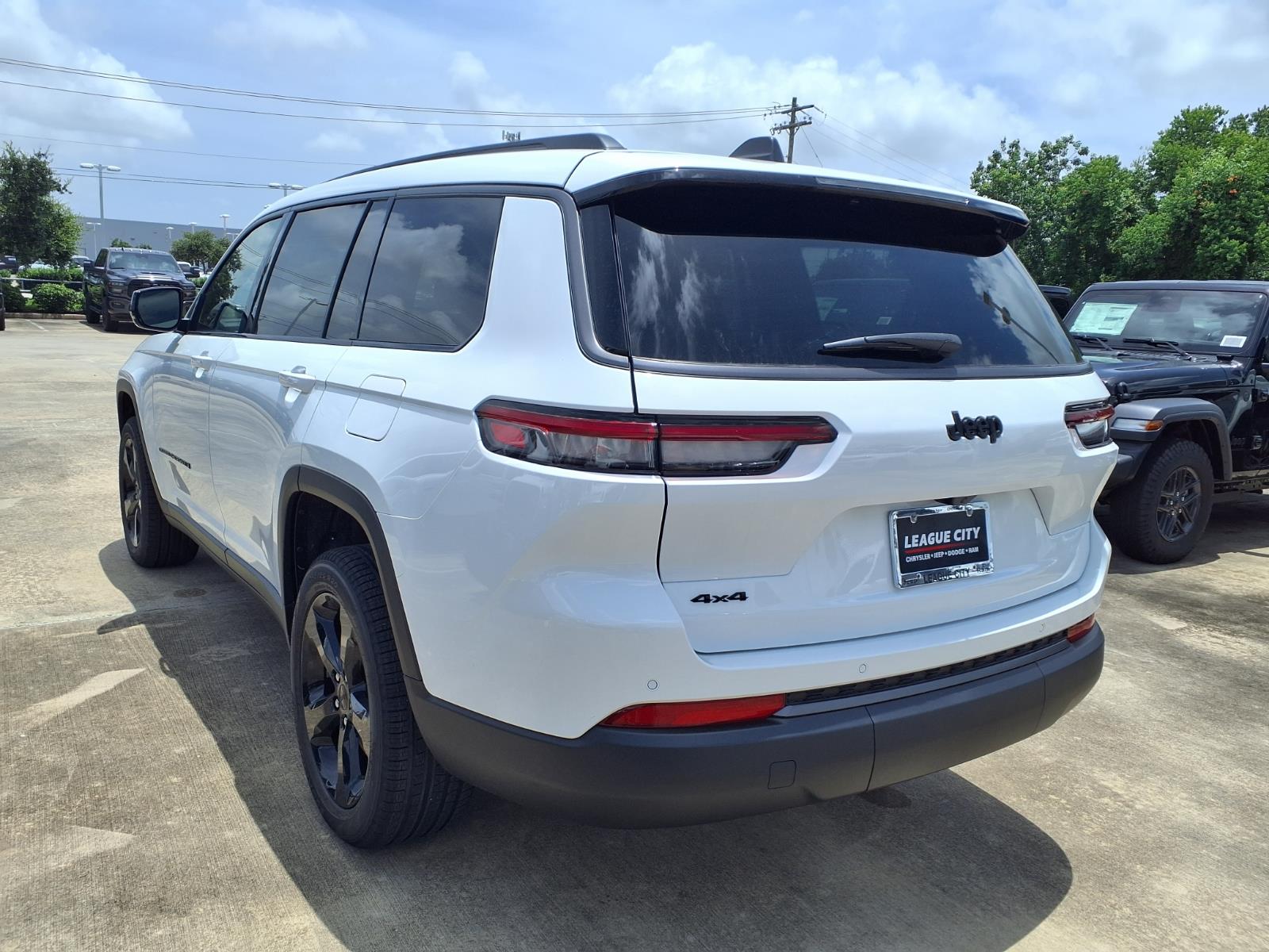 2026 Jeep Grand Cherokee L Limited Bright White Clearcoat at League City CDJR