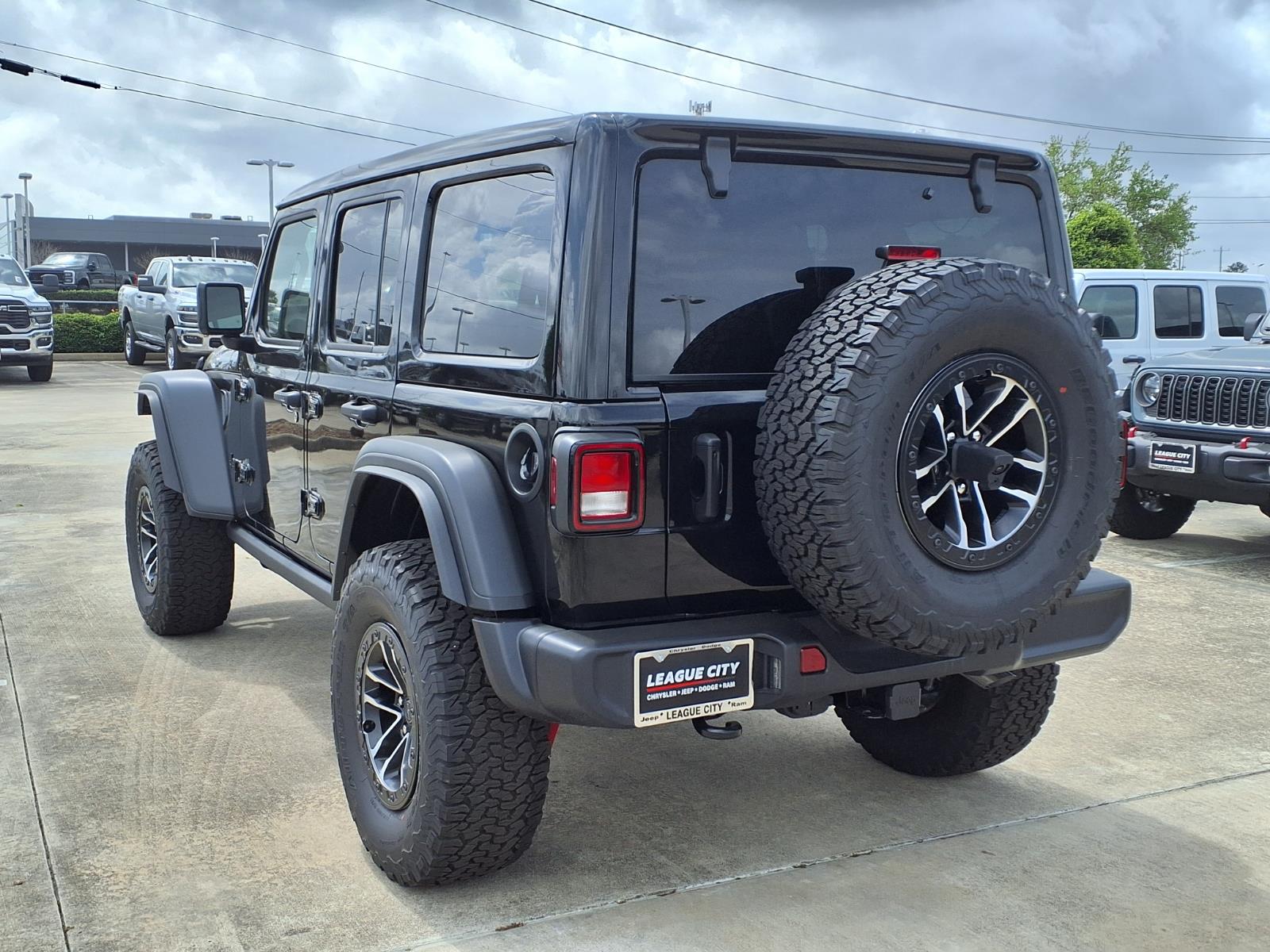 2026 Jeep Wrangler Sport Black at League City CDJR