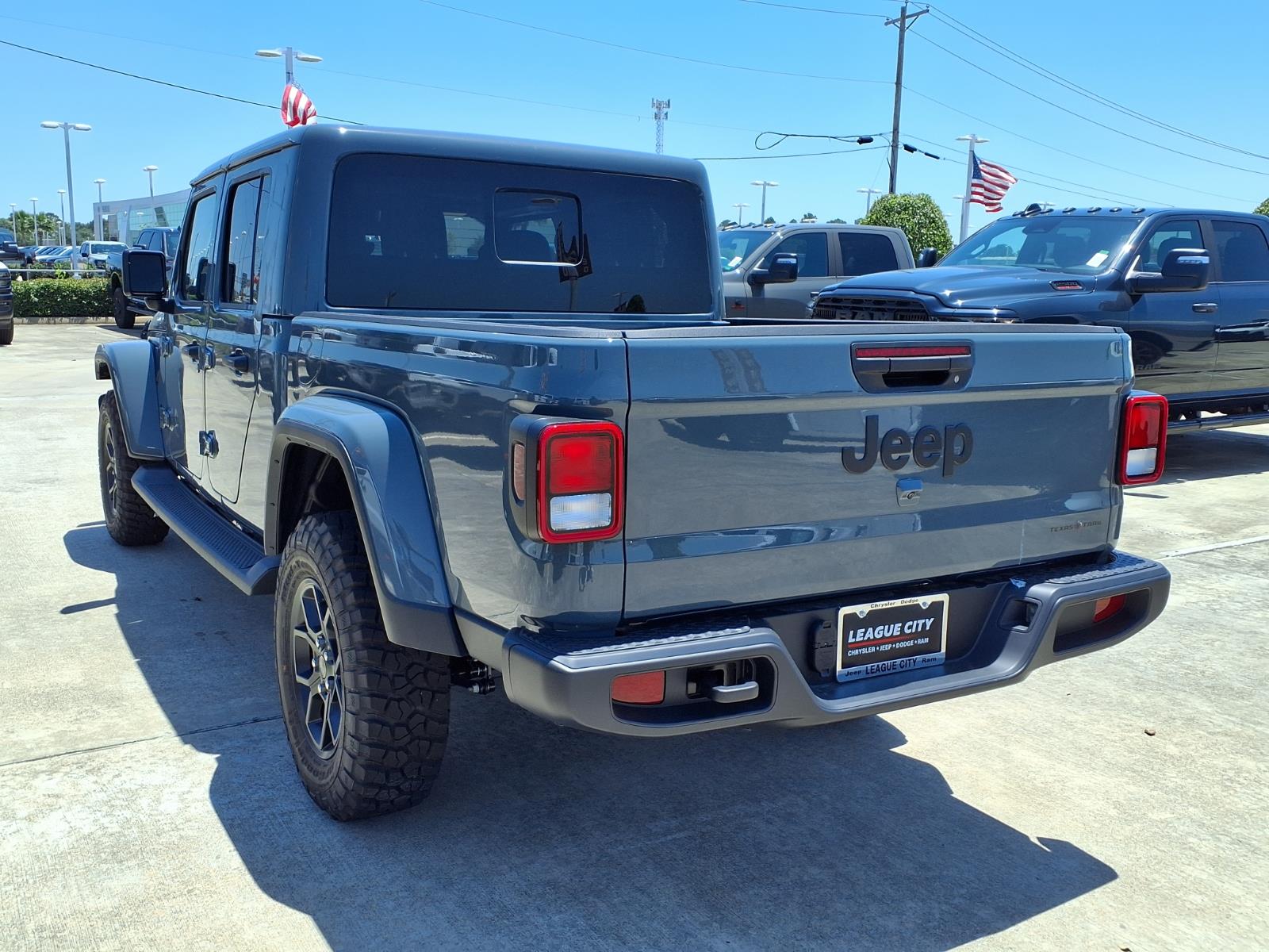 2026 Jeep Gladiator Sport Gray at League City CDJR