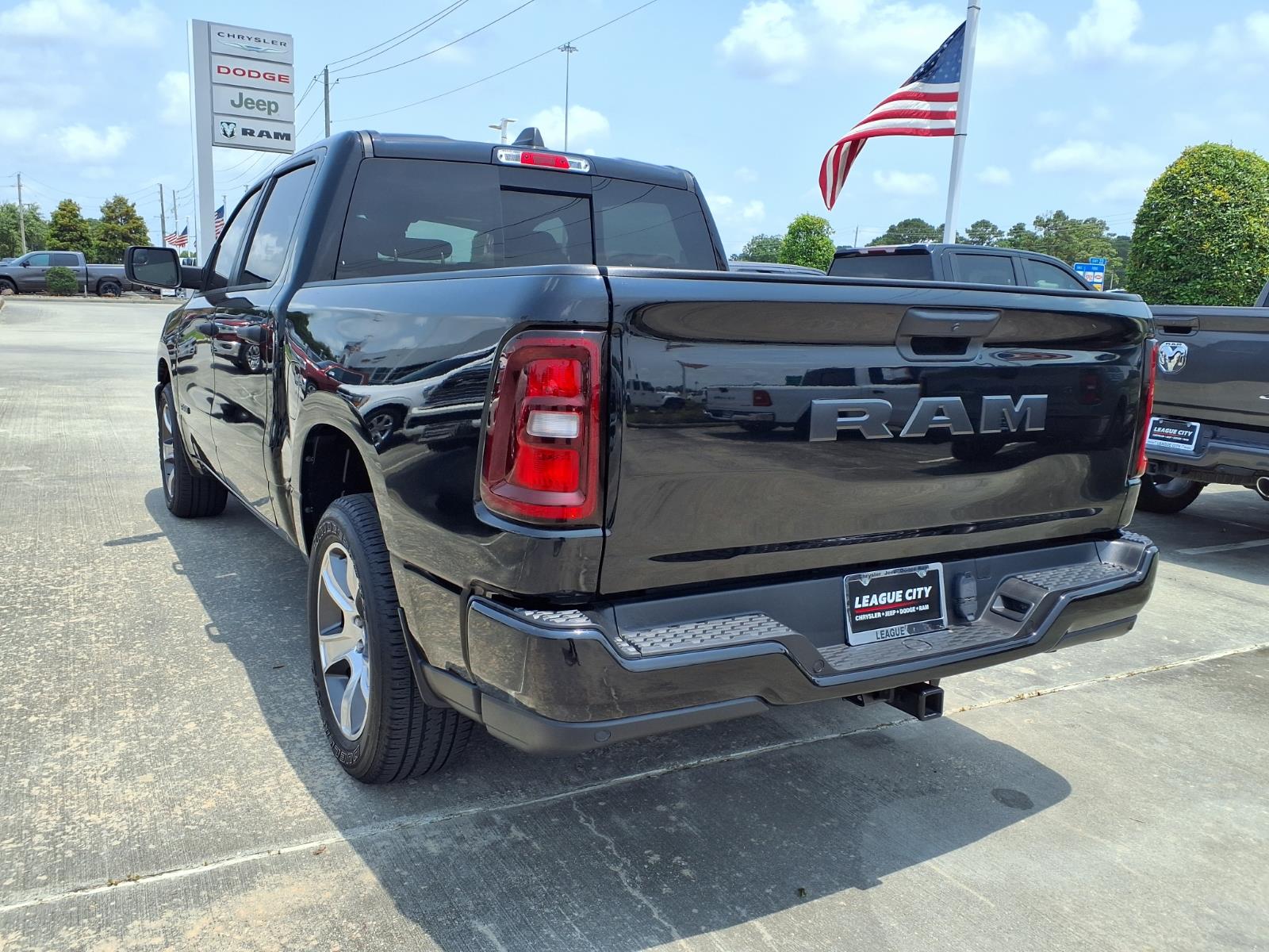 2025 RAM 1500 Tradesman Diamond Black Crystal Pearlcoat at League City CDJR