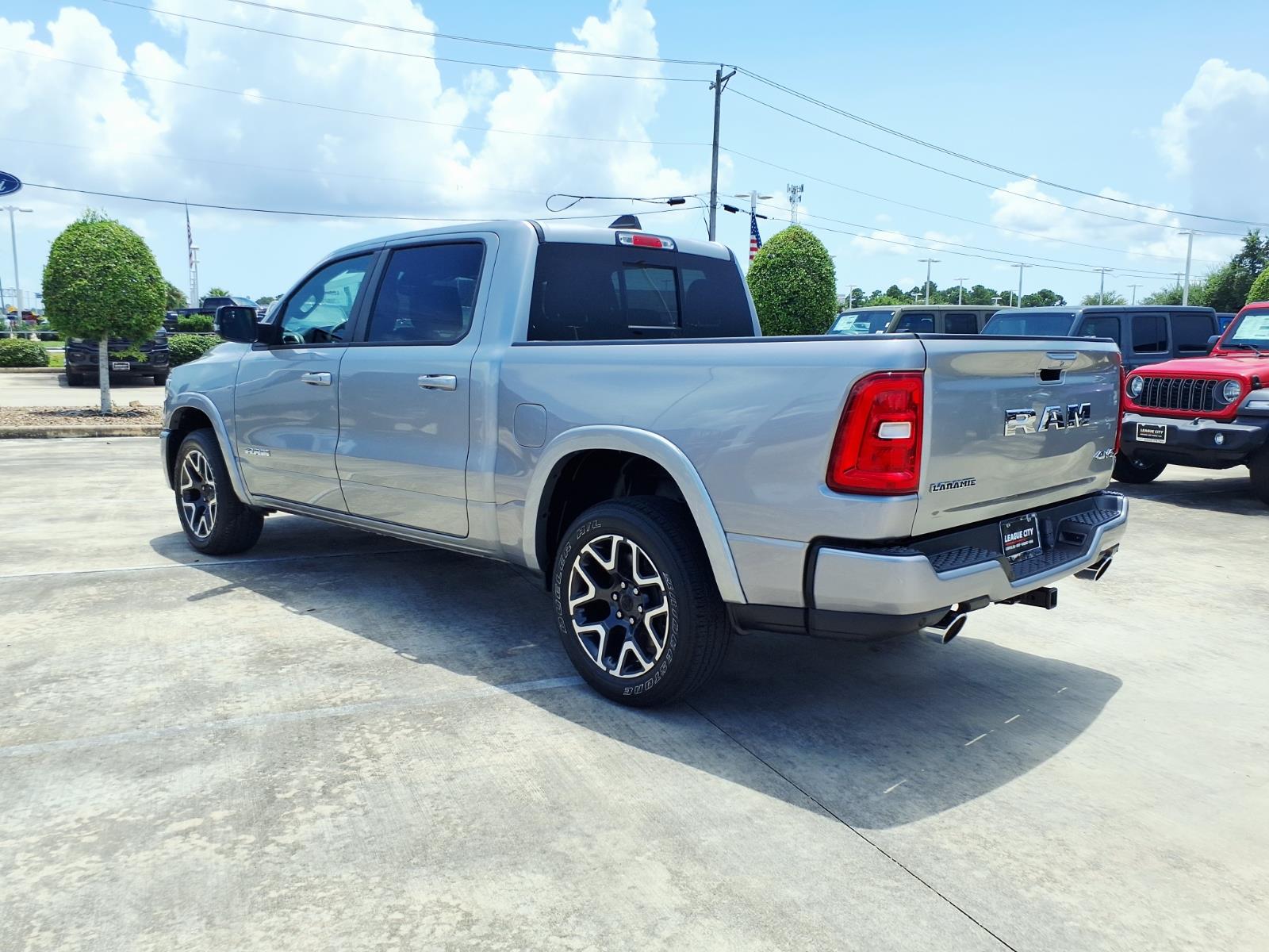 2025 RAM 1500 Laramie - 1