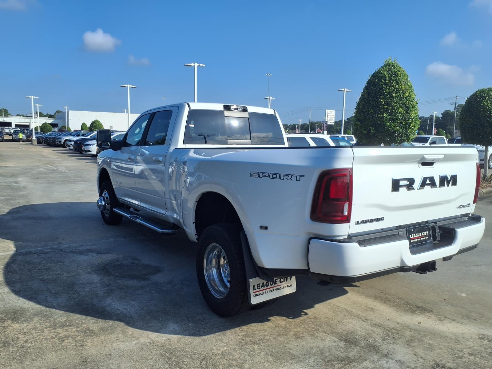 2027 RAM 3500 Laramie White at League City CDJR