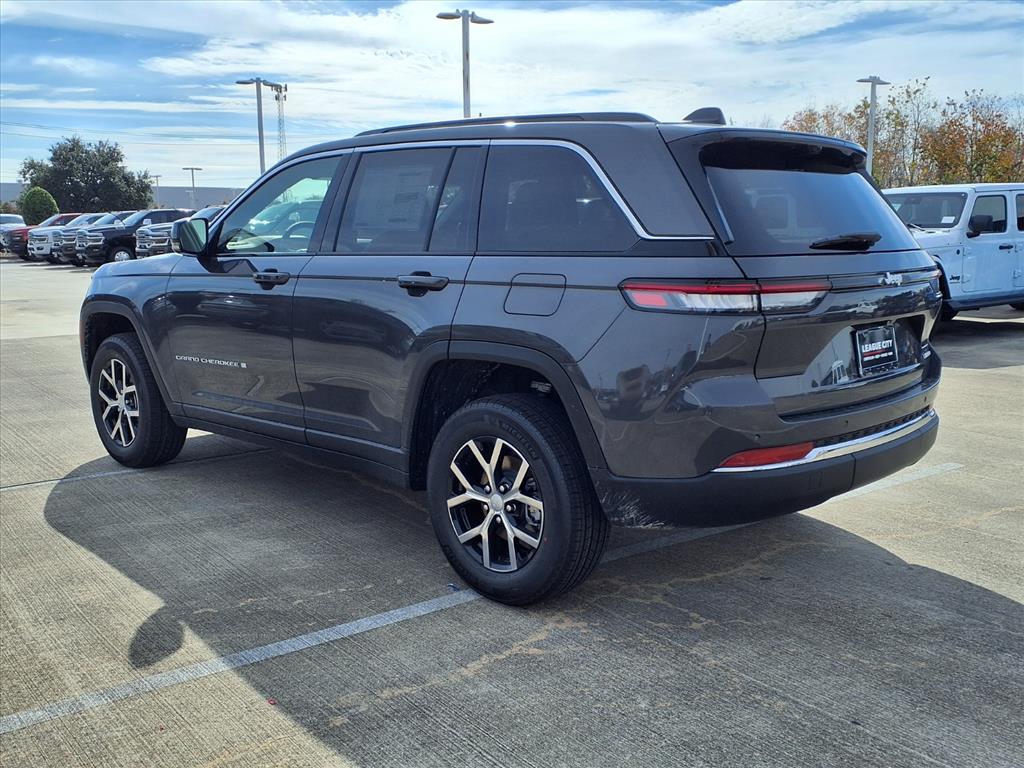 2025 Jeep Grand Cherokee Limited Metallic at League City CDJR